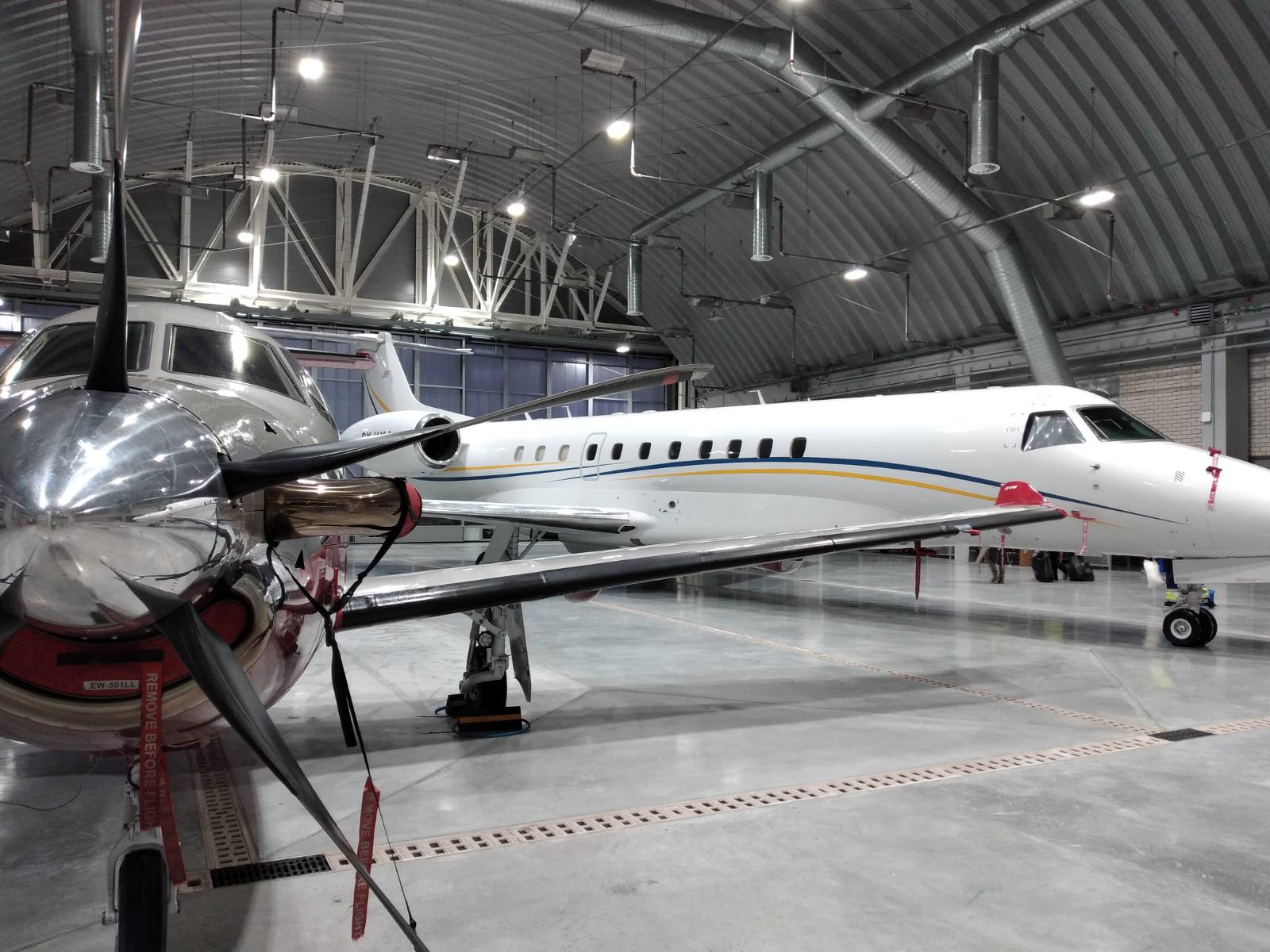 Хранение воздушного судна